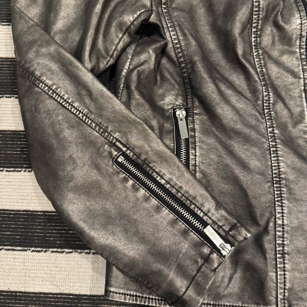 Baccini Silver Leather Motorcycle Jacket - image 4
